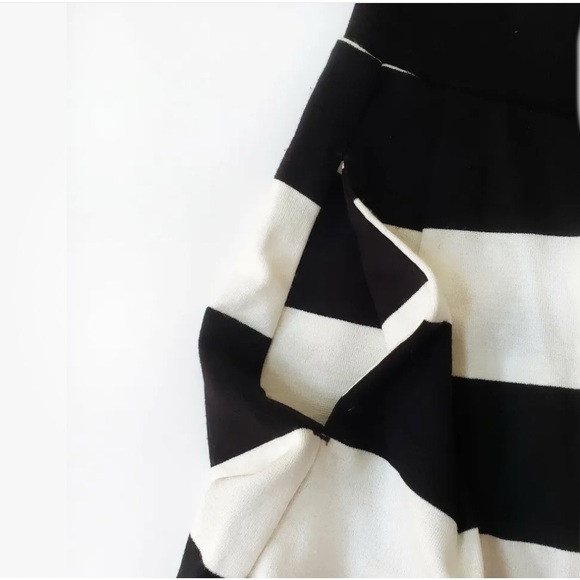 French Connection Pleated Mini Skirt with Pockets - Picture 4 of 10